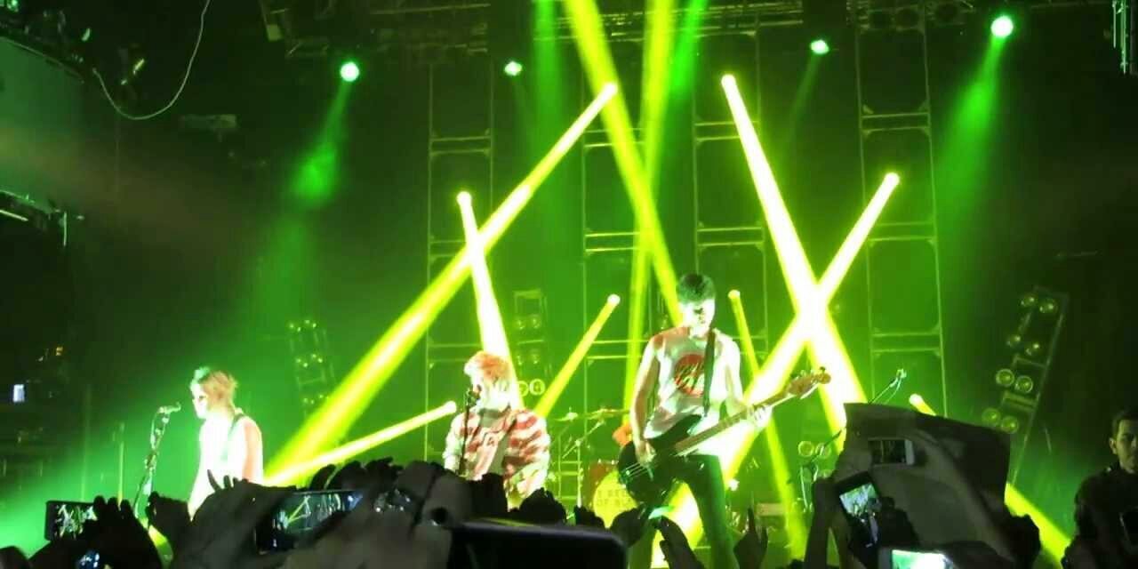 Ashton5SOSf's profile banner image