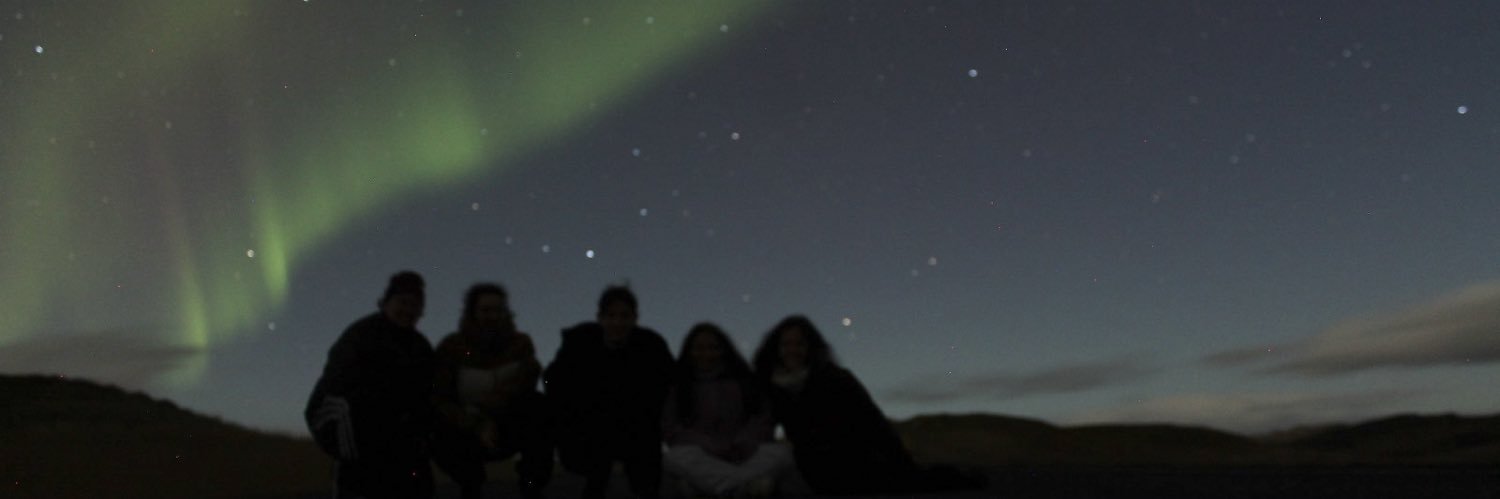 laurmiay's profile banner image