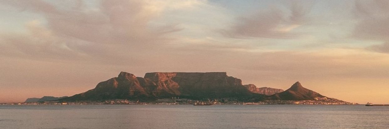 Isla_Thompsonx's profile banner image