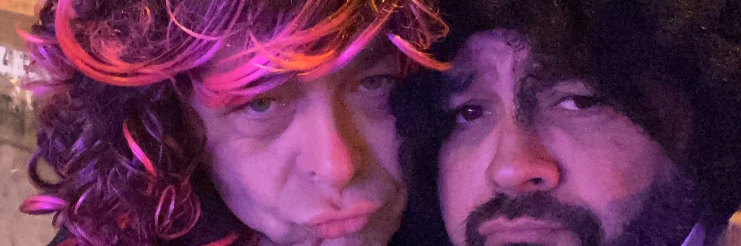 costumo's profile banner image