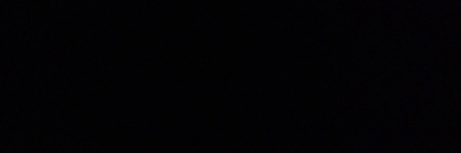 Giggs's profile banner image