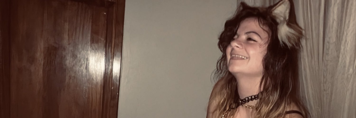 AyeeFoxxy's profile banner image