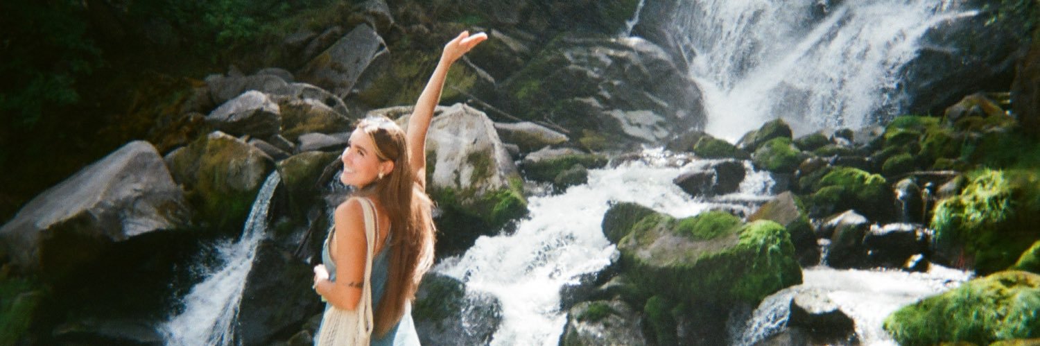 shaniahfl's profile banner image
