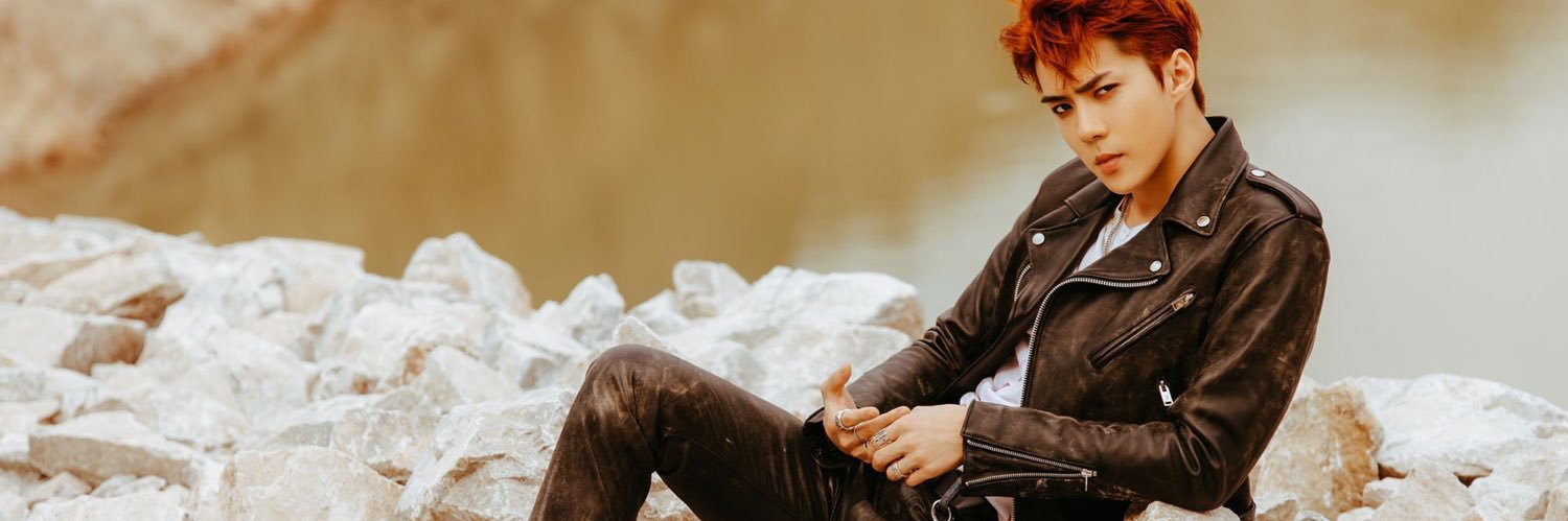 LHNSHOP's profile banner image
