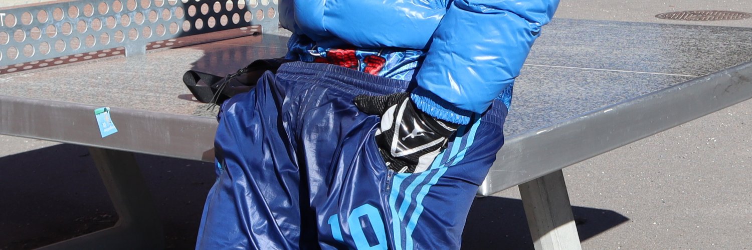 sneaker_tn's profile banner image