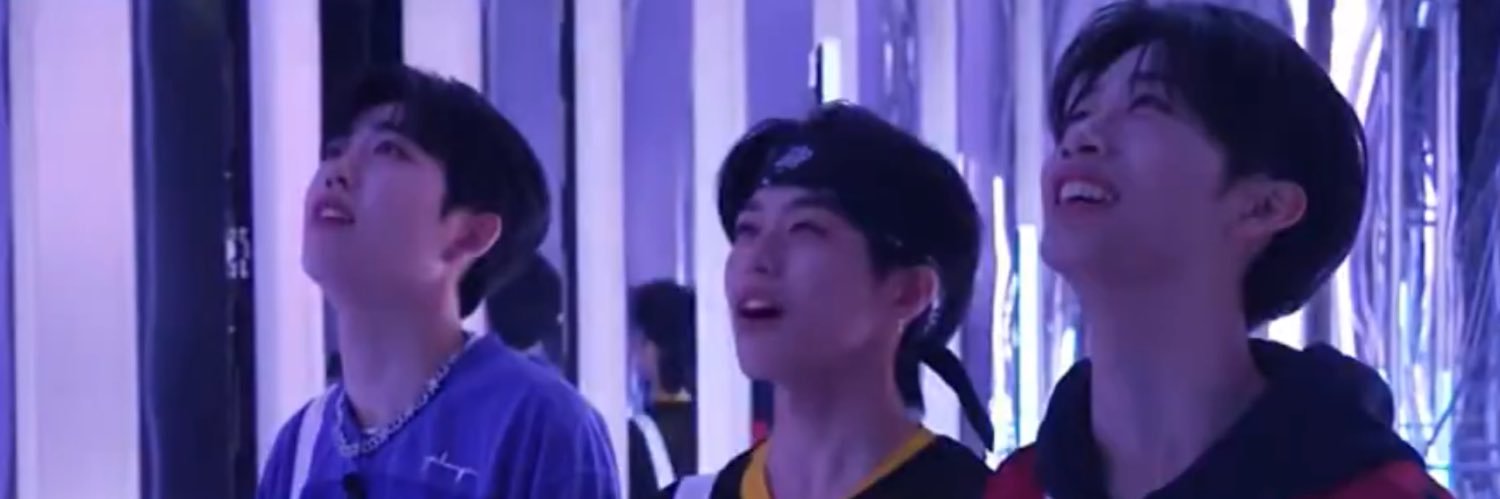 makinco7's profile banner image
