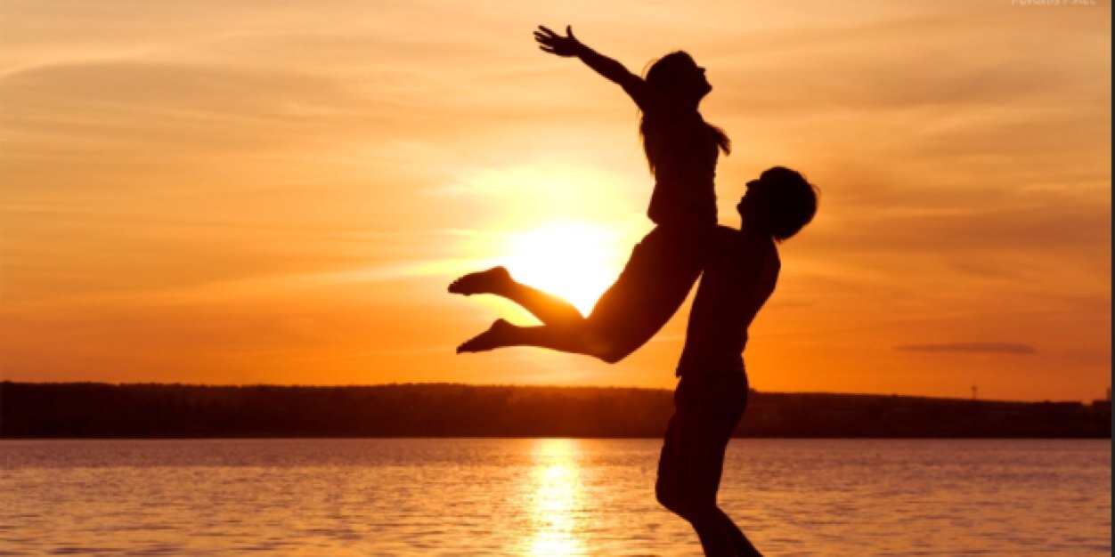 Es Amor banner