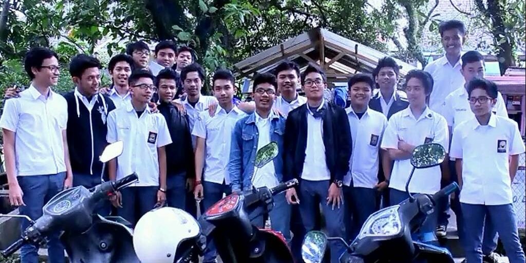 adirukman's profile banner image
