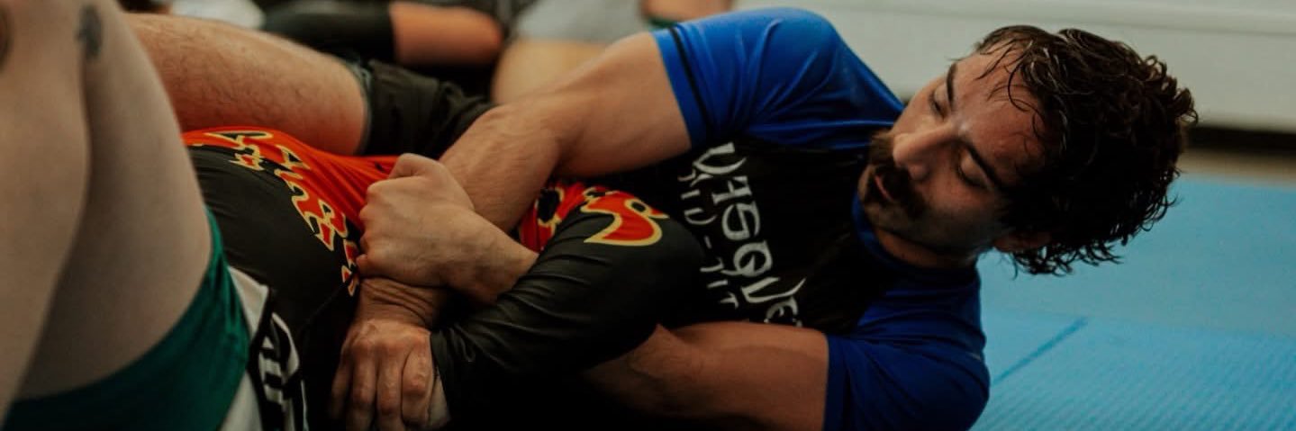 Cesar_MtzJr's profile banner image
