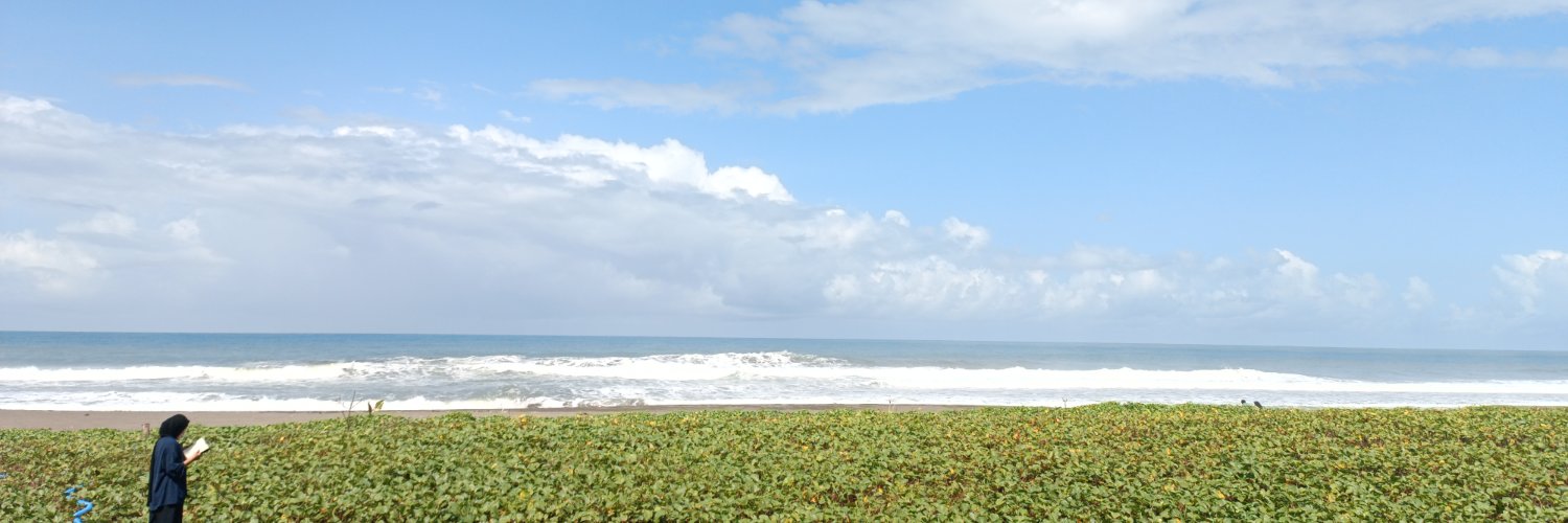 fadilla08's profile banner image