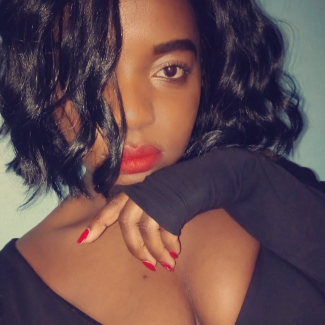 isaqueen9's profile banner image