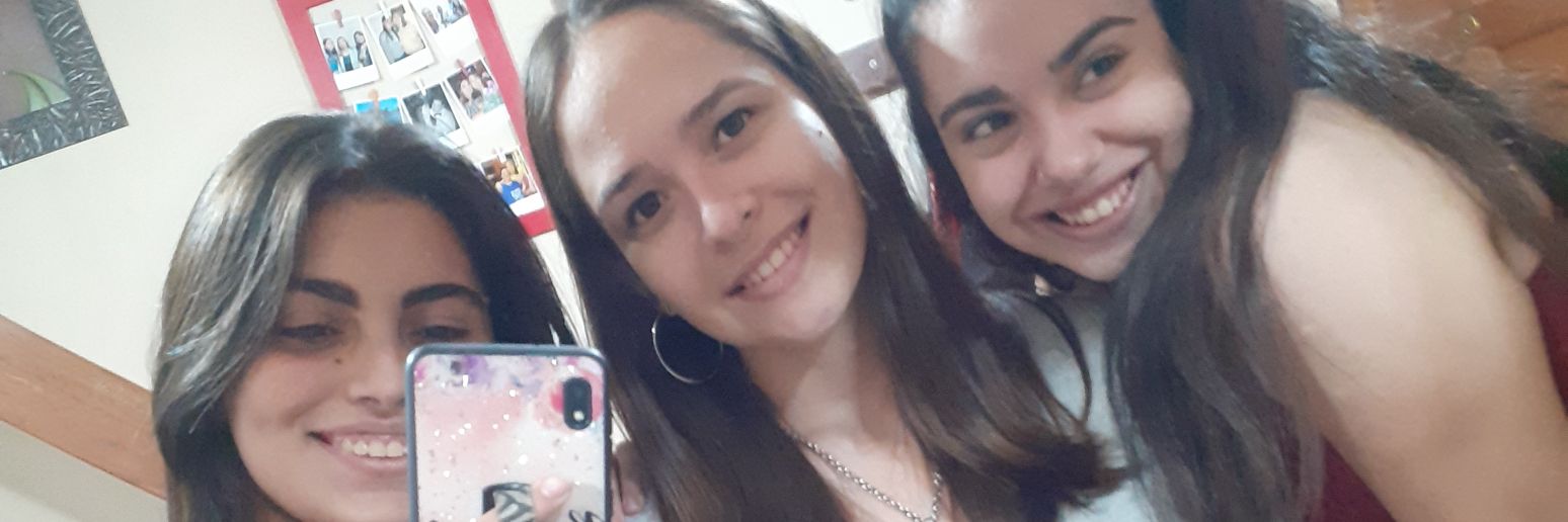julimagali23's profile banner image
