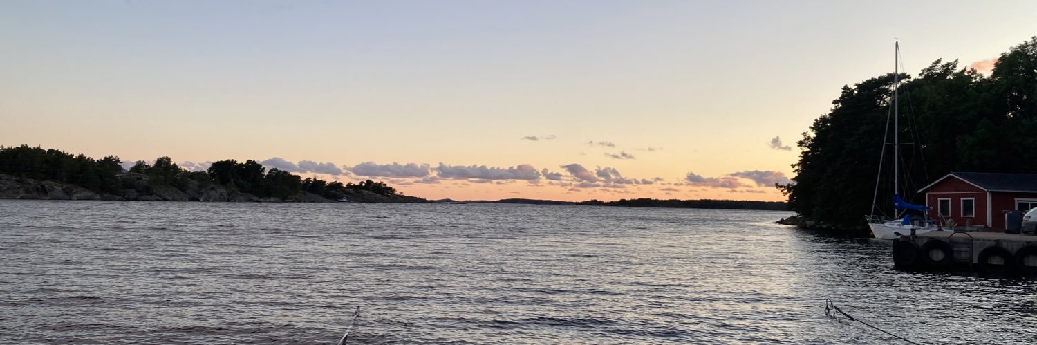ReettaPauni's profile banner image