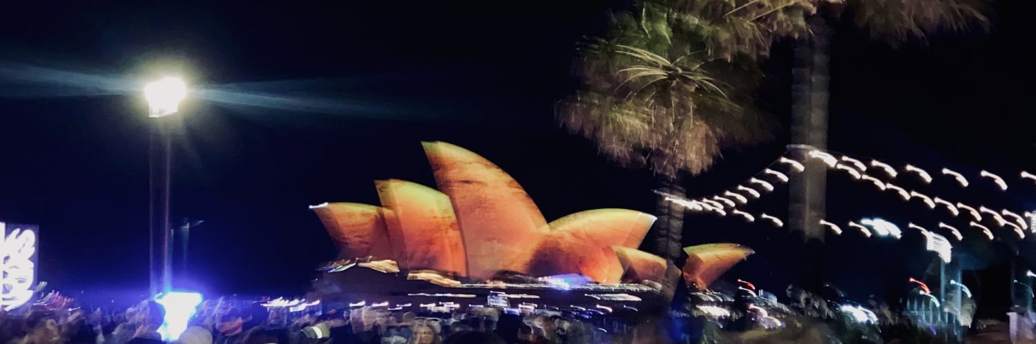 PaulaFajardo_'s profile banner image