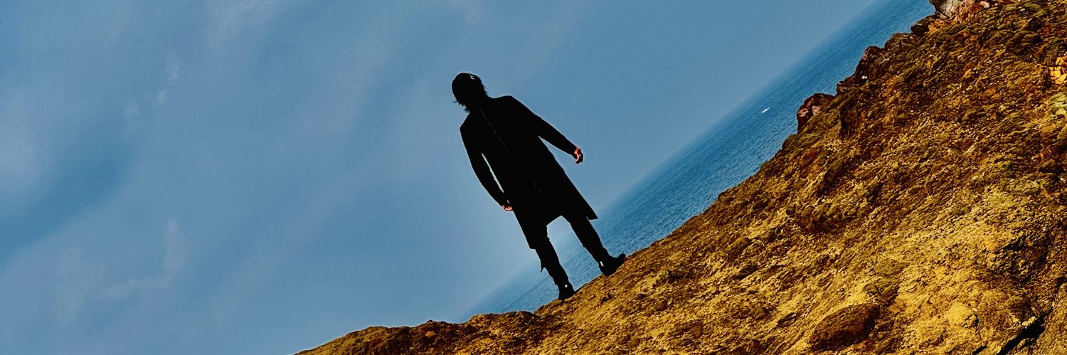 take_uru's profile banner image