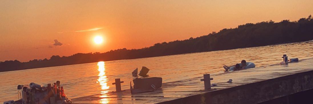 nadiafry_'s profile banner image