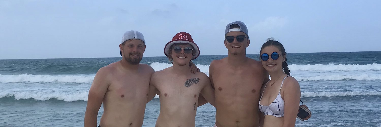 kc_huck's profile banner image