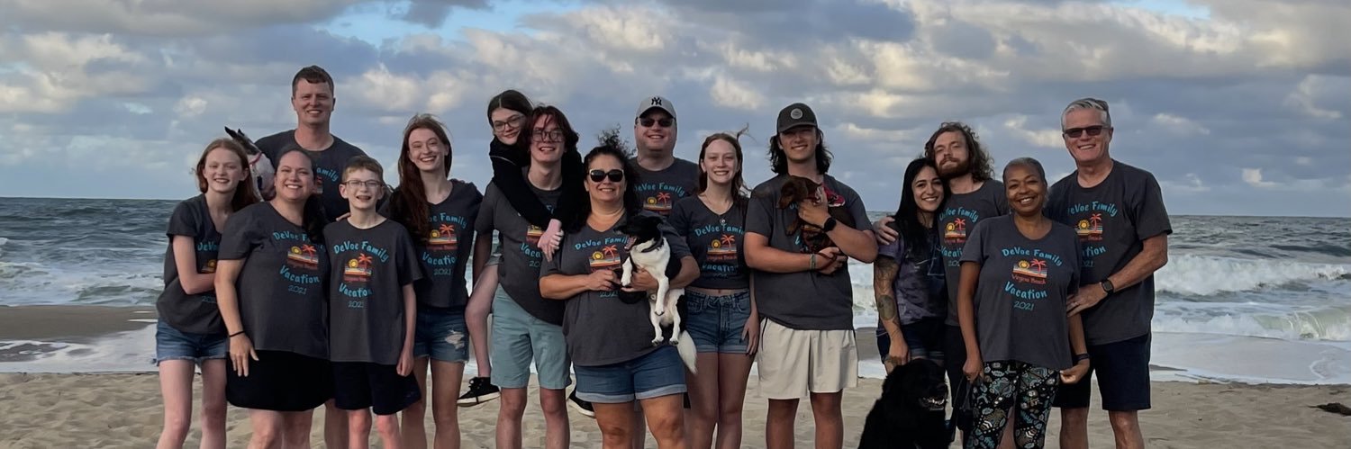devoegreg's profile banner image