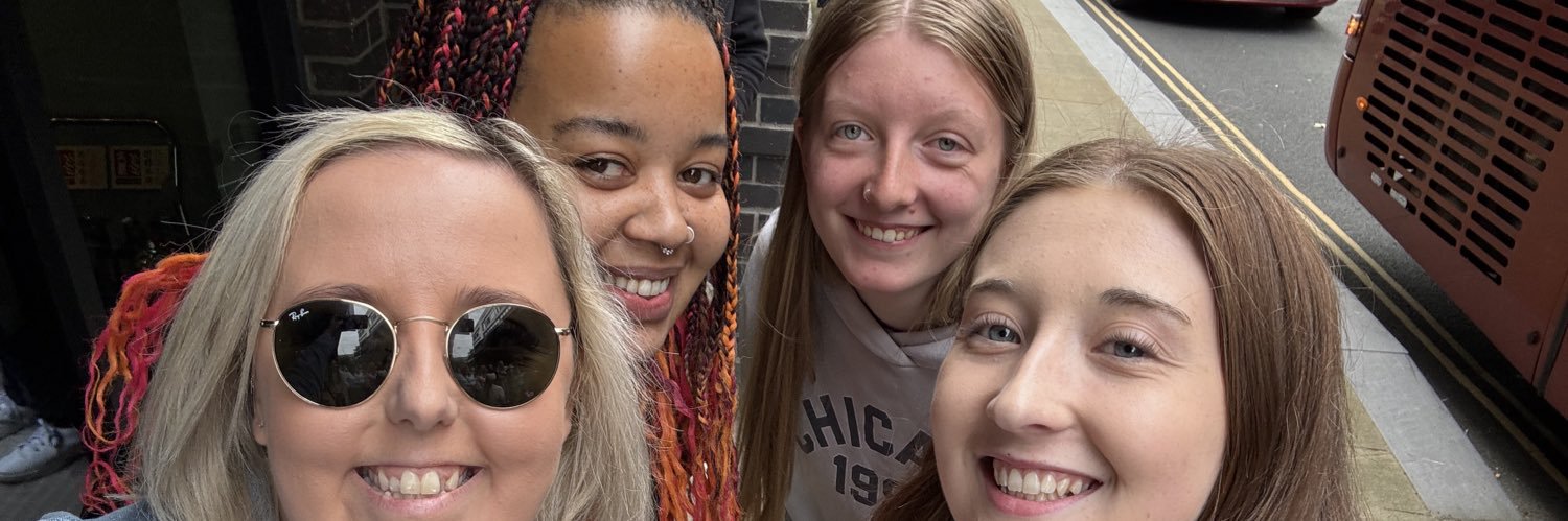 vickybenn91's profile banner image