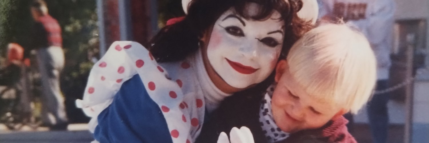 meandhem's profile banner image