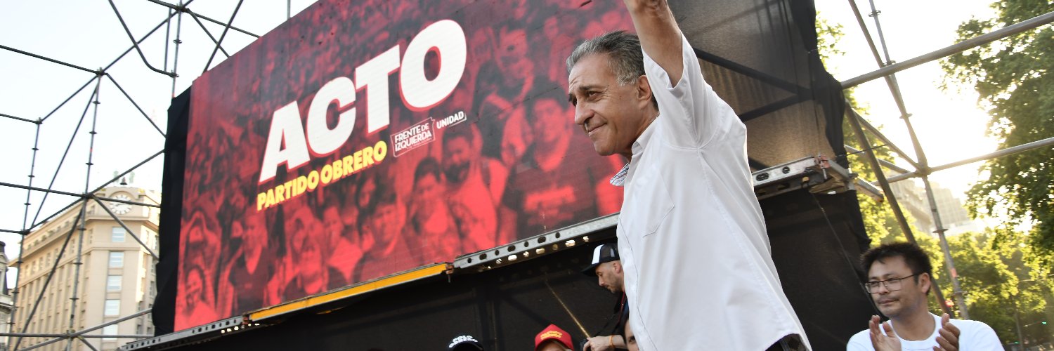 Néstor Pitrola's banner