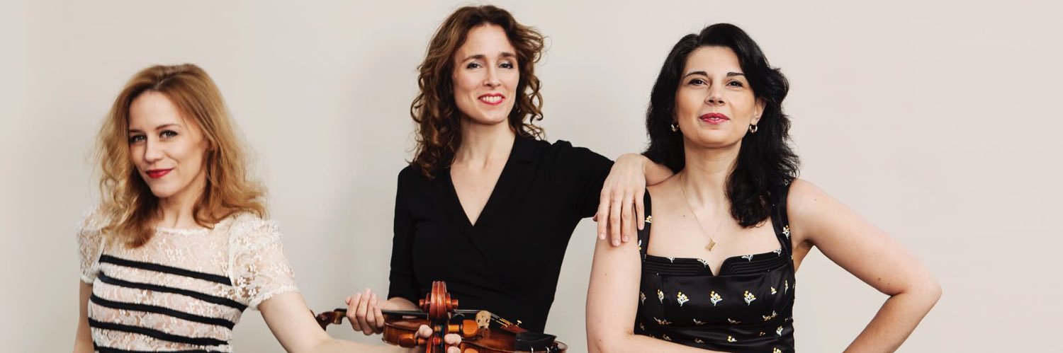 ArosaTrio's profile banner image