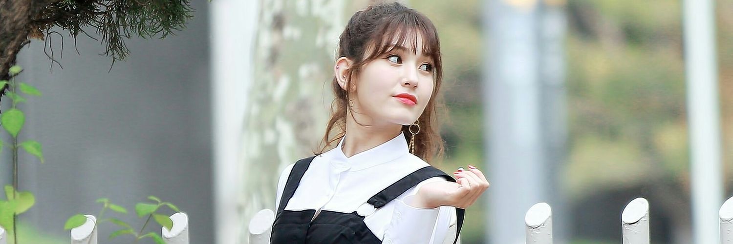 ennicksomi's profile banner image