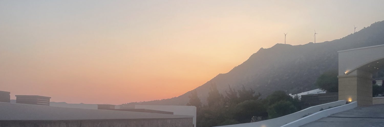 beccabradshaw_'s profile banner image