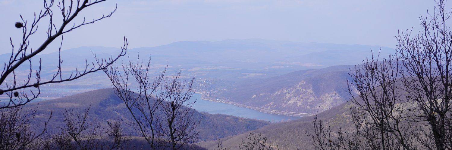 Kalzsom's profile banner image