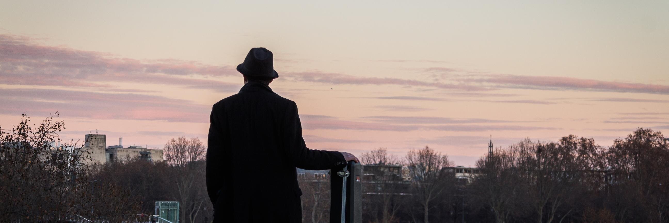 olivlight's profile banner image