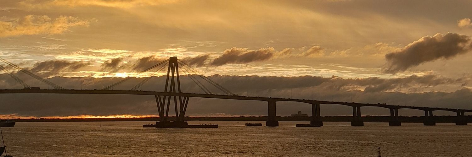 LauTorresR's profile banner image