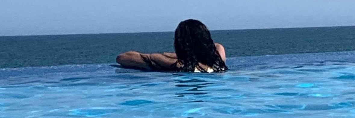 Alexis Morris banner