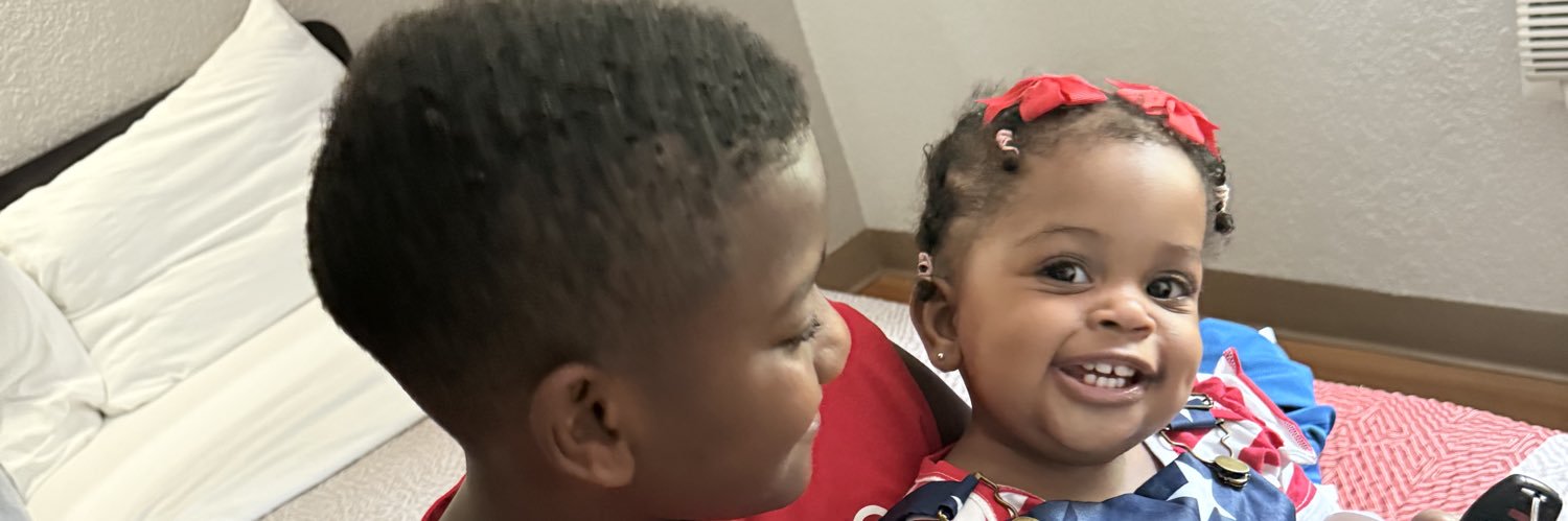 itsMObitch_'s profile banner image