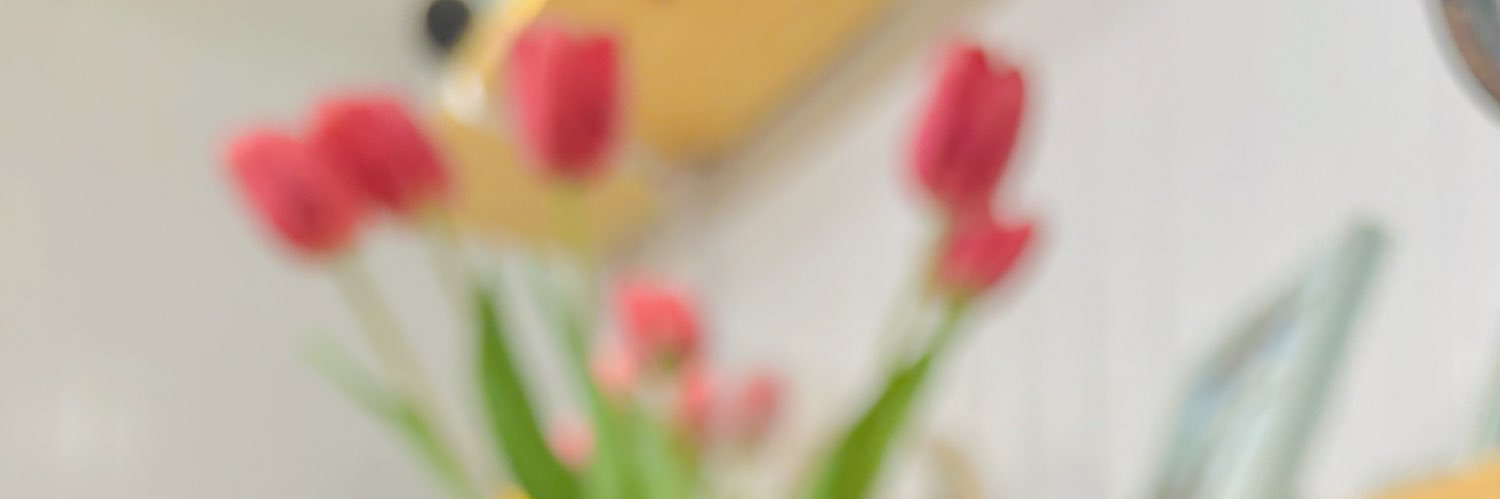 liv banner