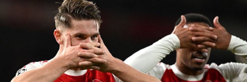 isseguss's profile banner image