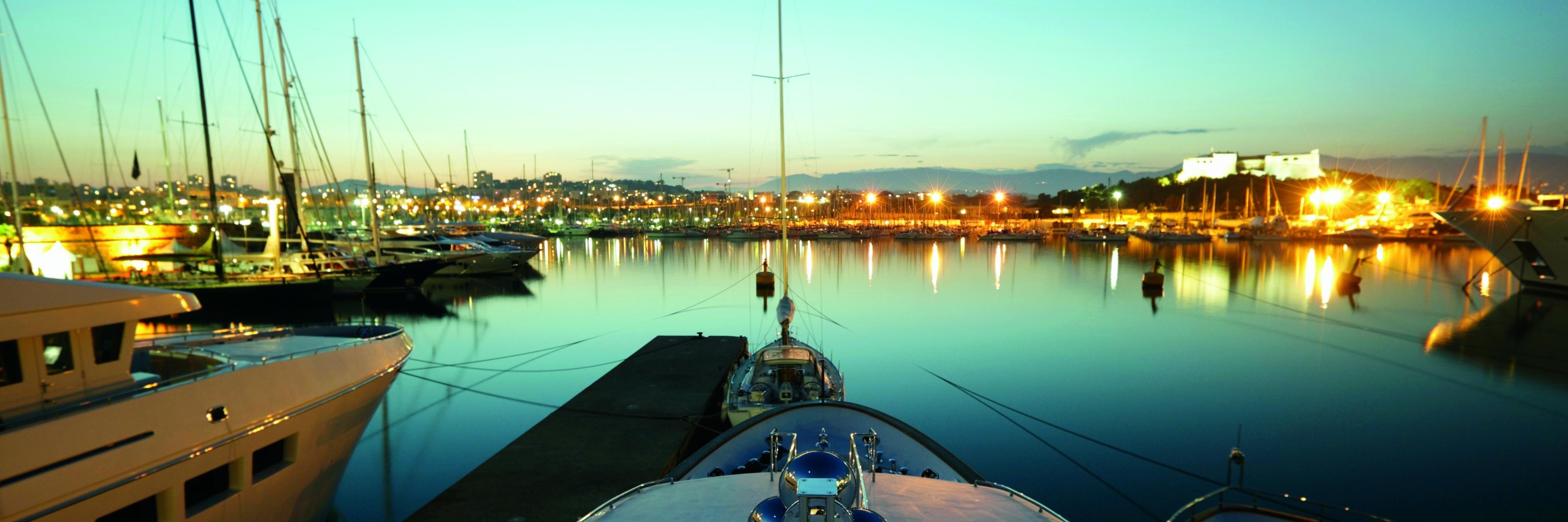 Yachtwear's profile banner image