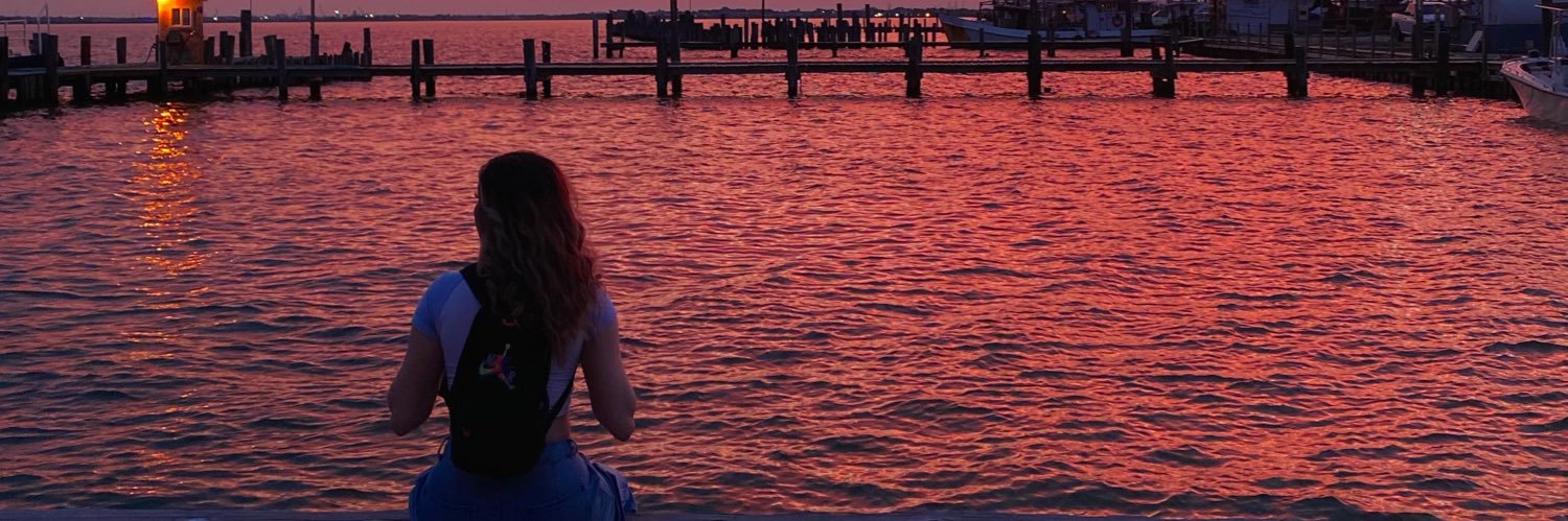 CaroTheCreator's profile banner image