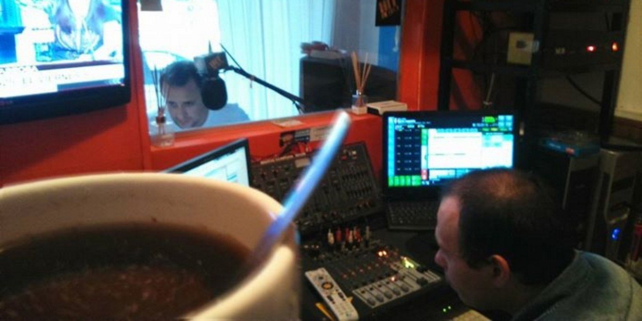 fmhit1079's profile banner image