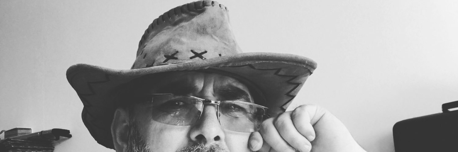 Bsenlioglu's profile banner image