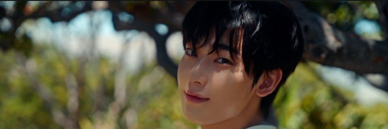 hwangsozary's profile banner image