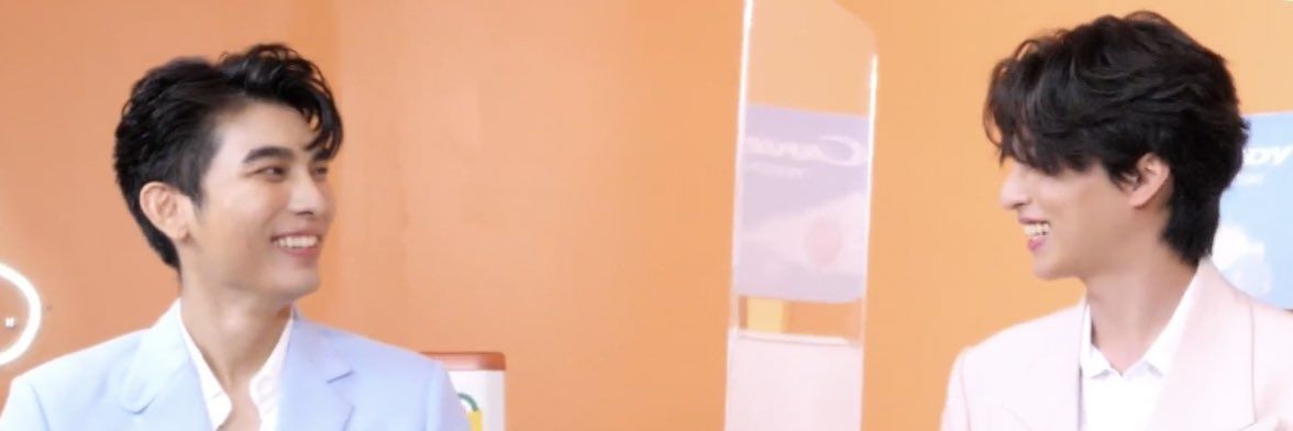 Charmaine ☀️🌻💗 banner