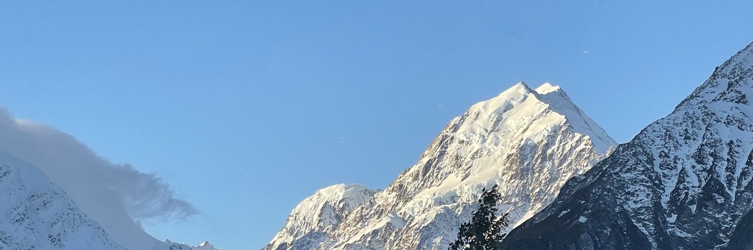 ellainthefuture's profile banner image