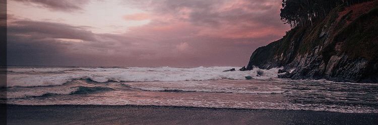 valeabdellahi's profile banner image
