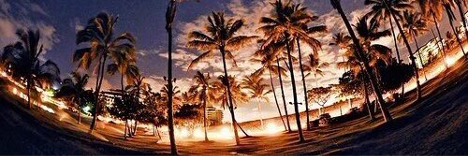 richellychely's profile banner image