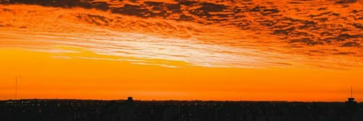 lagiusti's profile banner image