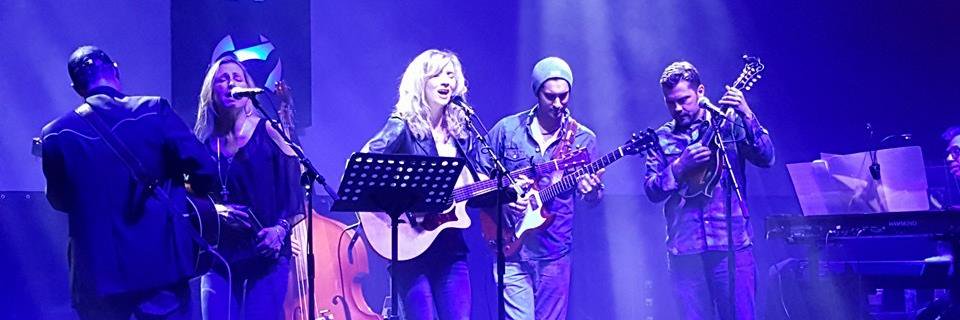 juliemacdowell's profile banner image