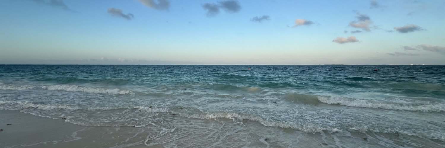 khloewilson's profile banner image