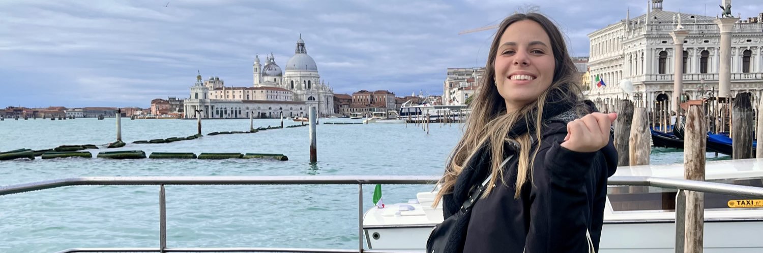 valebianchi_'s profile banner image