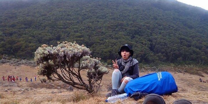 azzahraint2's profile banner image