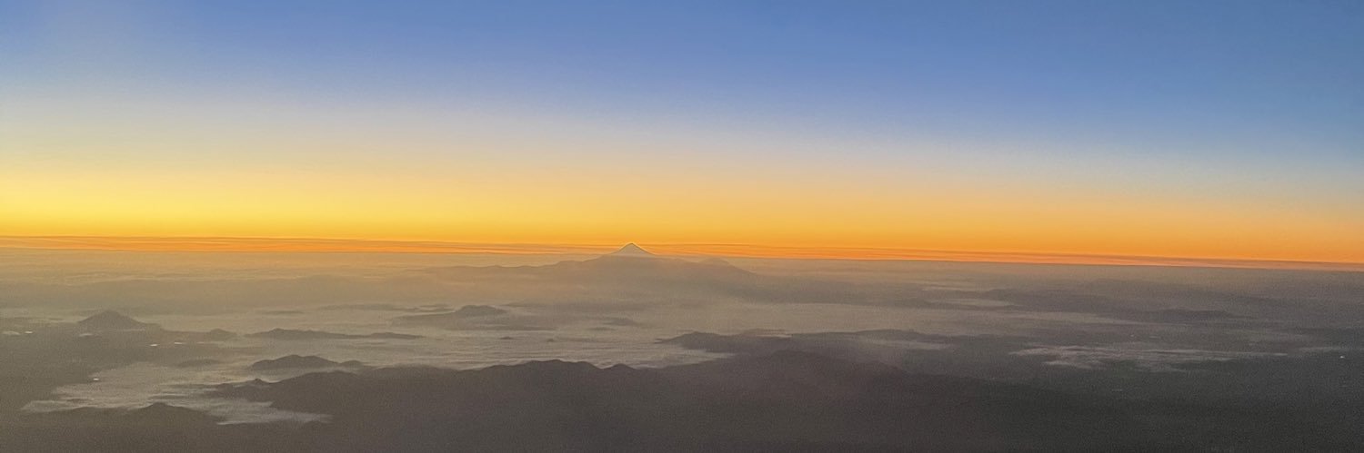 donapineda1's profile banner image